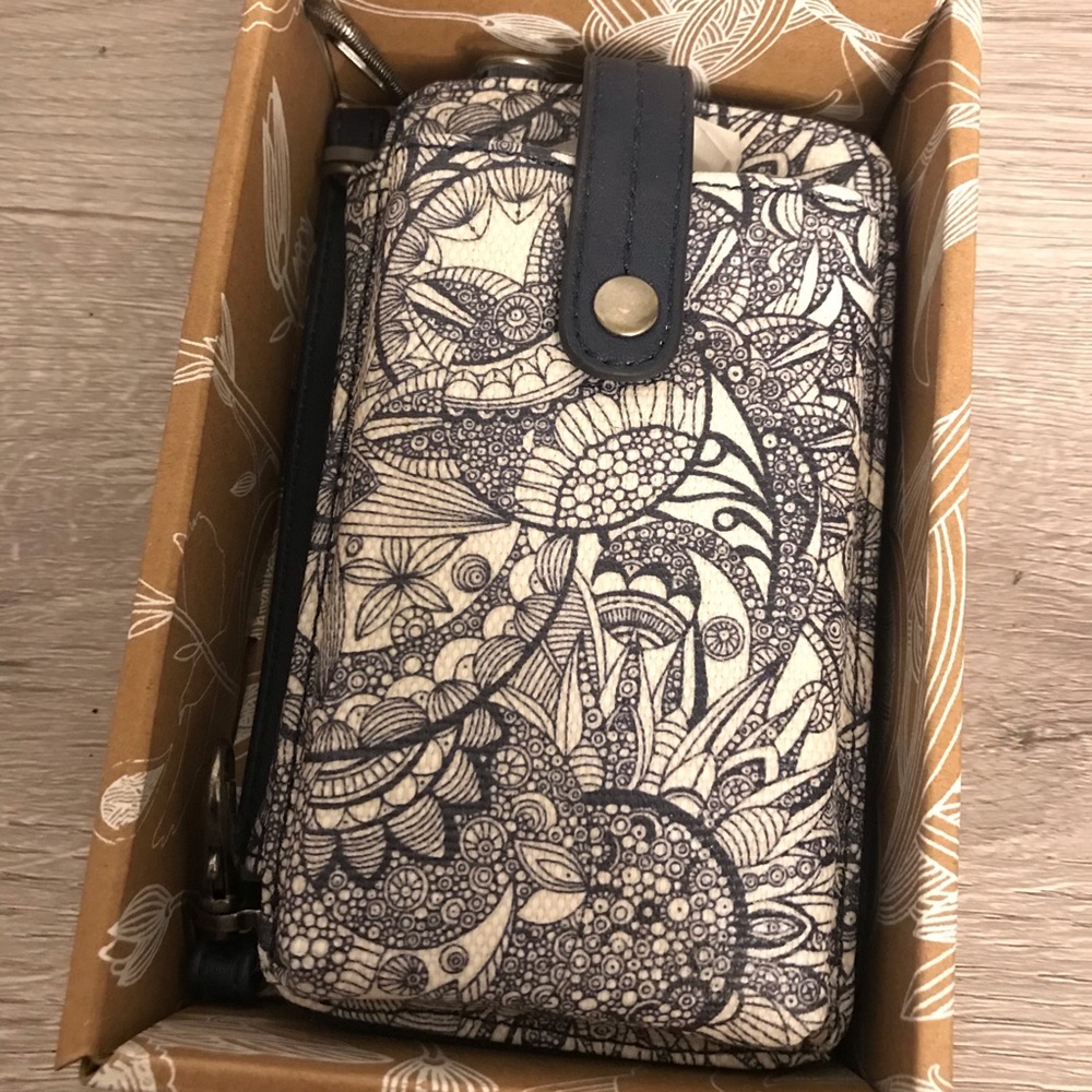 Sakroots wristlet wallet. Black/white floral
